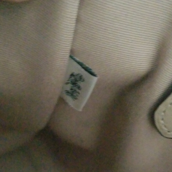 Coach Cream Leather Tote with Gold Accents BEAUTIFUL❤ - Picture 6 of 13